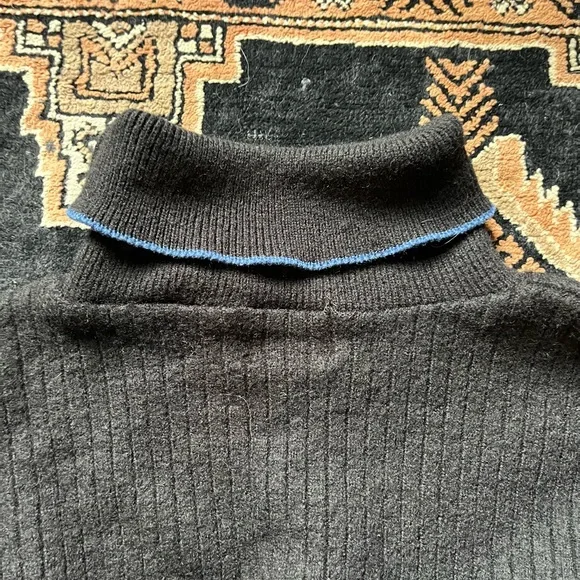 Merino Wool Ribbed Turtleneck Sweater - Picture 2 of 3